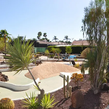 Serenity Garden Apartman *